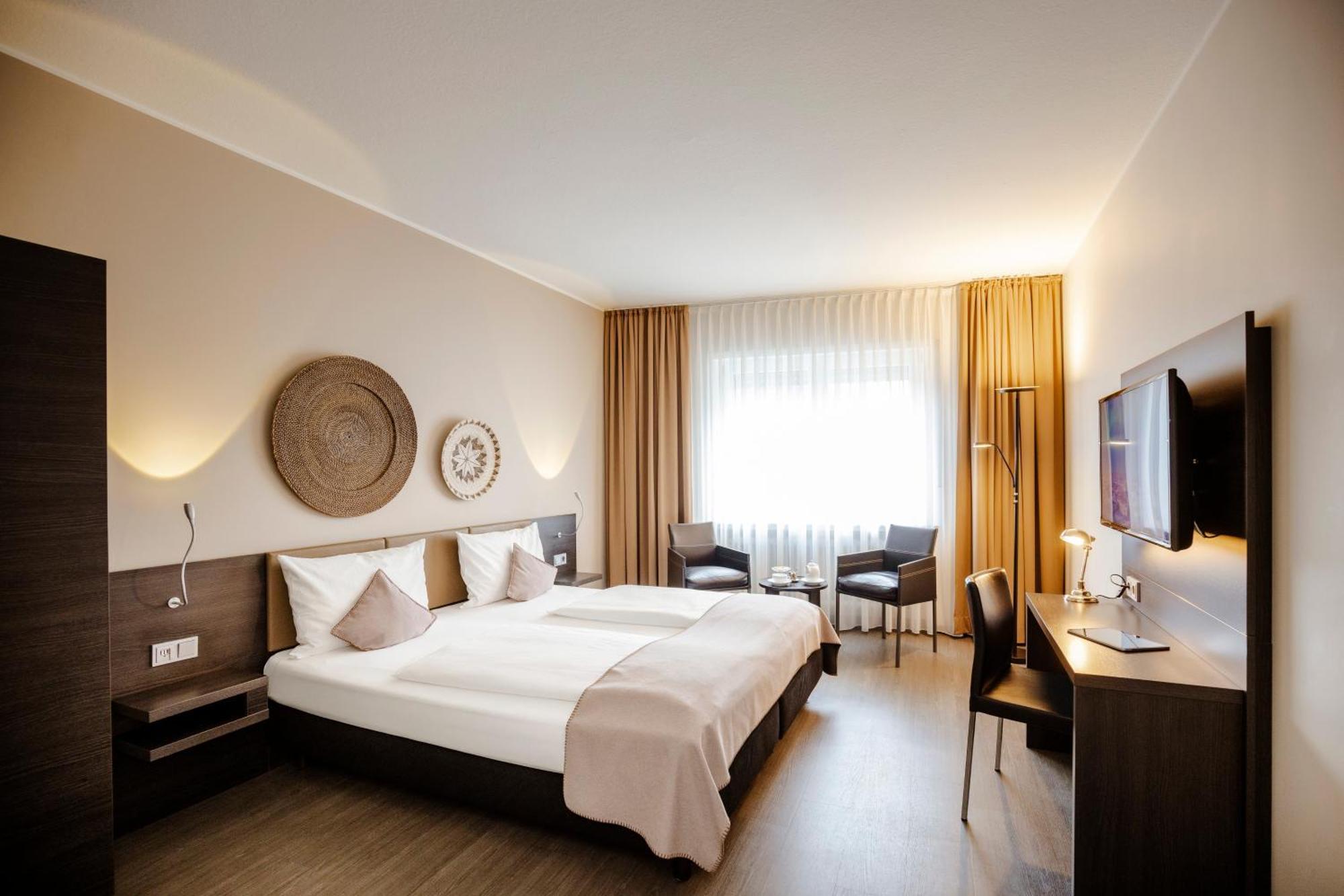 Hotel Altstadt-hotel 3*
